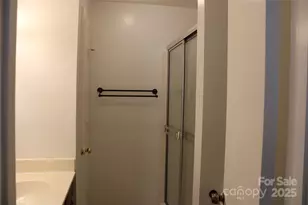 6039 Treetop Ct, Charlotte, NC 28212 - Photo 38