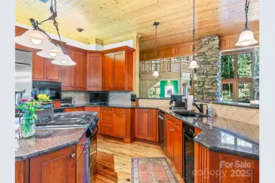 46 Mills Creek Drive, Lake Toxaway, NC 28747 - Photo 12