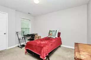 1300 Dunmore Ct, Clover, SC 29710 - Photo 26