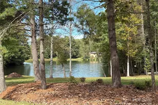 27 Mountain Lake Dr, Hendersonville, NC 28739 - Photo 2