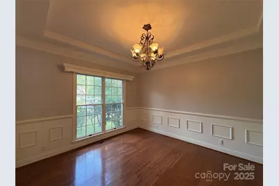 27 Mountain Lake Drive, Hendersonville, NC 28739 - Photo 12