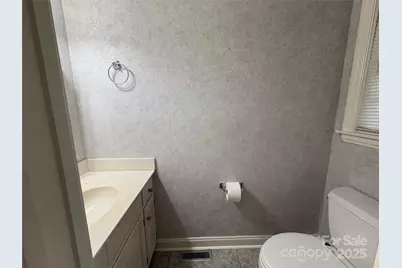 27 Mountain Lake Drive, Hendersonville, NC 28739 - Photo 28