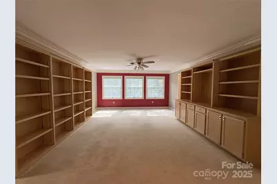 27 Mountain Lake Drive, Hendersonville, NC 28739 - Photo 16