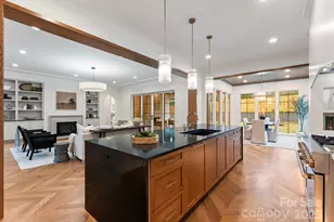 1020 Habersham Dr, Charlotte, NC 28209 - Photo 6