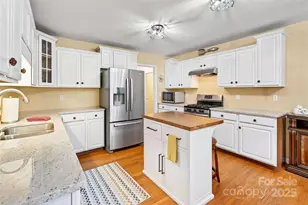 52 Grey Haven Dr, Mills River, NC 28759 - Photo 10