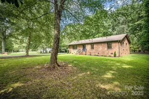 17700 McKee Rd, Charlotte, NC 28278 - Photo 24