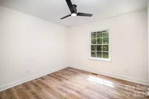 17700 McKee Rd, Charlotte, NC 28278 - Photo 16