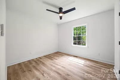 17700 McKee Road, Charlotte, NC 28278 - Photo 18
