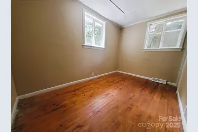 216 E Georgia Avenue, Bessemer City, NC 28016 - Photo 24