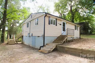 216 E Georgia Ave, Bessemer City, NC 28016 - Photo 32