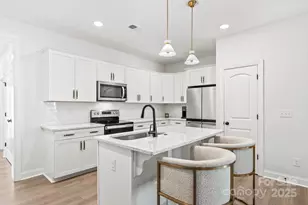 66 Walnut Springs Dr, Asheville, NC 28804 - Photo 10