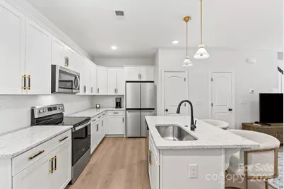 66 Walnut Springs Drive, Asheville, NC 28804 - Photo 8