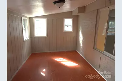 201 Merriman Road, Hendersonville, NC 28791 - Photo 14