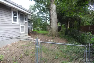 201 Merriman Rd, Hendersonville, NC 28791 - Photo 22