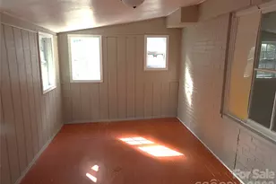 201 Merriman Rd, Hendersonville, NC 28791 - Photo 20