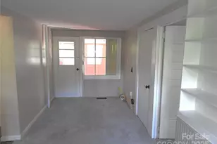 201 Merriman Rd, Hendersonville, NC 28791 - Photo 12