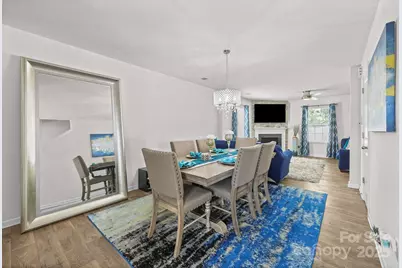 5433 Tumbling Brook Lane, Charlotte, NC 28216 - Photo 6