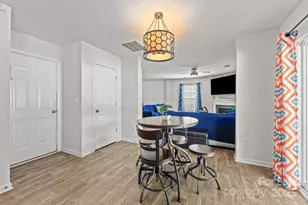 5433 Tumbling Brook Ln, Charlotte, NC 28216 - Photo 16