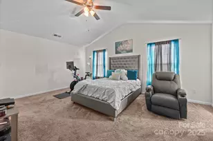 5433 Tumbling Brook Ln, Charlotte, NC 28216 - Photo 24