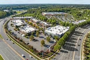 5433 Tumbling Brook Ln, Charlotte, NC 28216 - Photo 48