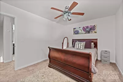 5433 Tumbling Brook Lane, Charlotte, NC 28216 - Photo 22