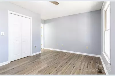 1160 Mulberry Lane, Hickory, NC 28602 - Photo 16