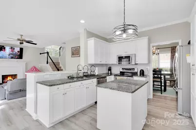 2518 Pimpernel Road, Charlotte, NC 28213 - Photo 2