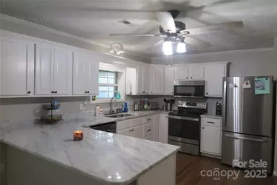 4201 Graceway Drive, Gastonia, NC 28052 - Photo 4