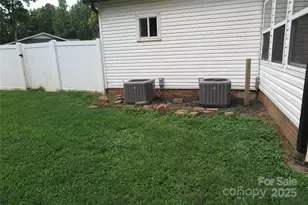 4201 Graceway Dr, Gastonia, NC 28052 - Photo 30