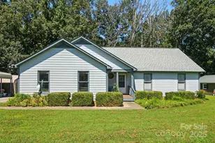 2402 Bearskin Ln, Monroe, NC 28110 - Photo 4