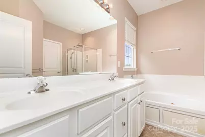 5955 Pale Moss Lane, Charlotte, NC 28269 - Photo 20