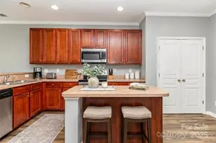 5955 Pale Moss Ln, Charlotte, NC 28269 - Photo 10