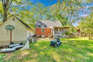 409 Gold St, Shelby, NC 28150 - Photo 6