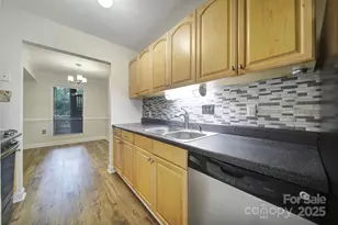 5008 Sardis Rd, Charlotte, NC 28270 - Photo 10