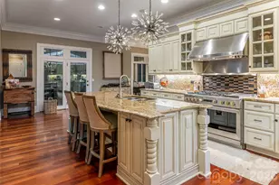 413 Barrington Dr, Asheville, NC 28803 - Photo 16