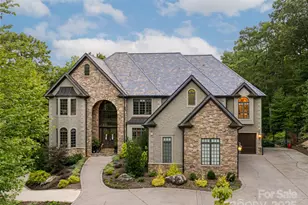 413 Barrington Dr, Asheville, NC 28803 - Photo 2