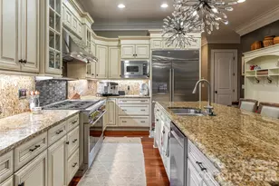 413 Barrington Dr, Asheville, NC 28803 - Photo 18