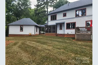 16946 Belle Isle Drive, Cornelius, NC 28031 - Photo 6