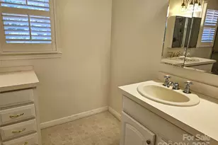 10670 Troutman Rd, Midland, NC 28107 - Photo 14