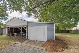 194 Cedar Dr, Concord, NC 28025 - Photo 8