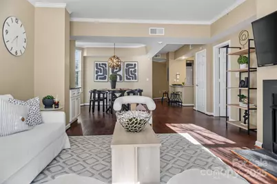 405 W 7th Street #300, Charlotte, NC 28202 - Photo 2