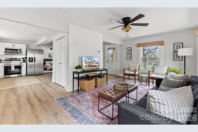 1707 Wilson W Lee Boulevard, Statesville, NC 28677 - Photo 4