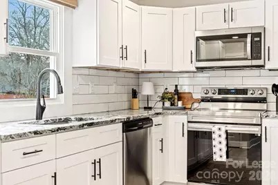 1707 Wilson W Lee Boulevard, Statesville, NC 28677 - Photo 16