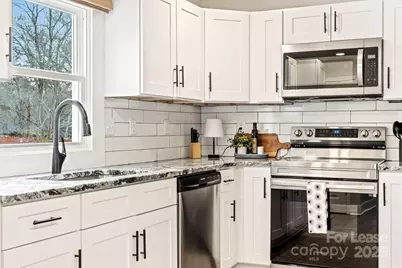 1707 Wilson W Lee Boulevard, Statesville, NC 28677 - Photo 16