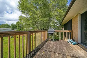 546 N Country Club Rd, Brevard, NC 28712 - Photo 12