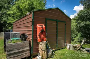 1145 Woolyshot Branch Rd, Hot Springs, NC 28743 - Photo 34