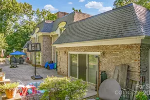 390 Forest Heights Dr, Marion, NC 28752 - Photo 12