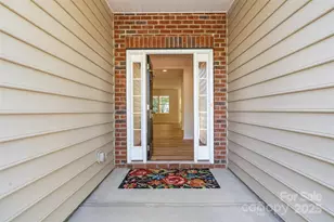6007 Edinburgh Ln, Fort Mill, SC 29707 - Photo 4