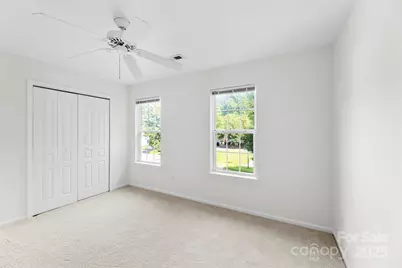 5557 Seths Drive, Charlotte, NC 28269 - Photo 18