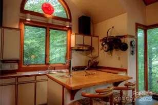 565 Silver Ridge Rd, Bryson City, NC 28713 - Photo 16